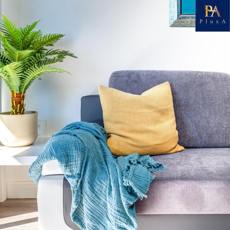 Pluxa Vivid Veranda Beautiful City Centre Apartment With Free Parking Birmingham Dış mekan fotoğraf