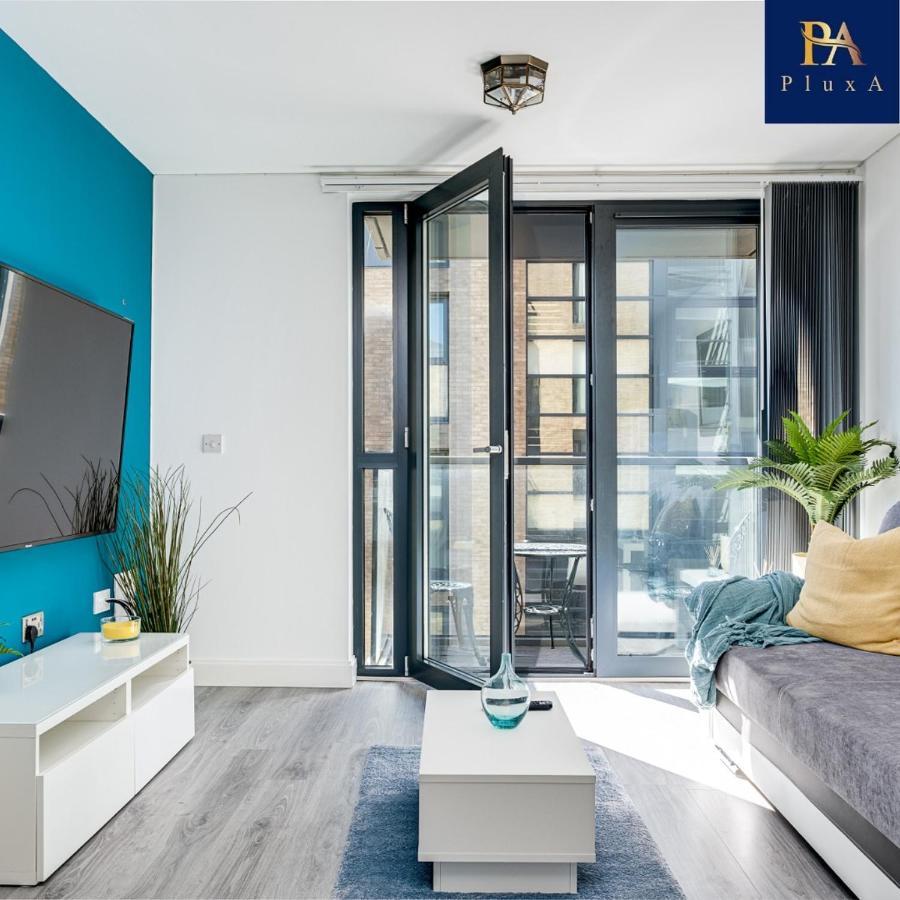 Pluxa Vivid Veranda Beautiful City Centre Apartment With Free Parking Birmingham Dış mekan fotoğraf