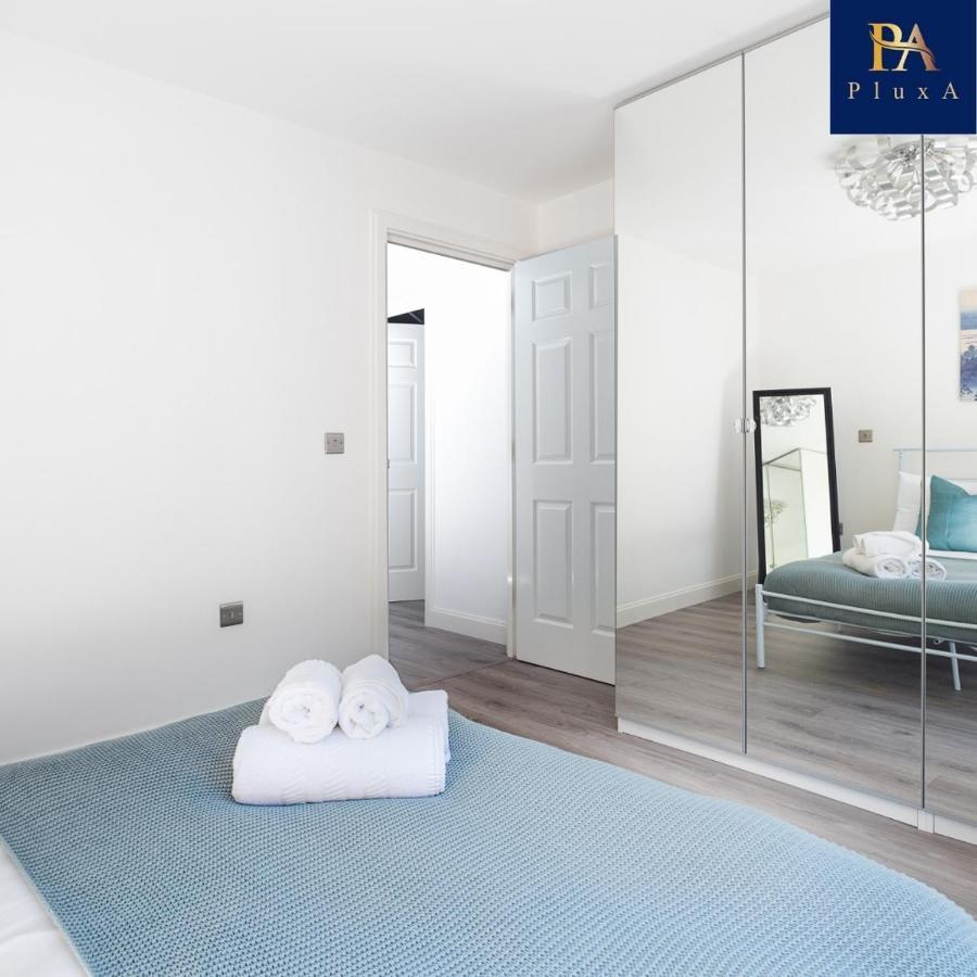 Pluxa Vivid Veranda Beautiful City Centre Apartment With Free Parking Birmingham Dış mekan fotoğraf